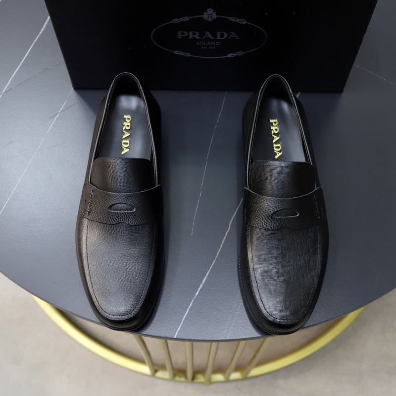 Pra*a leather shoes